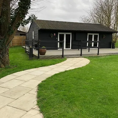 The Lodge Bedford Exterior photo
